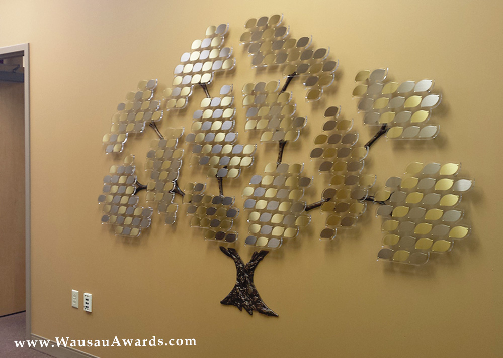 A donor recognition tree consisting of 200 gold and silver leaves.